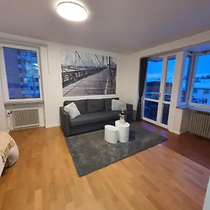 Apartment Close To The Subway. Beautiful And Cozy Apartment! Stockholm