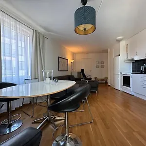 Charmig Laegenhet Med Balkong Naera *