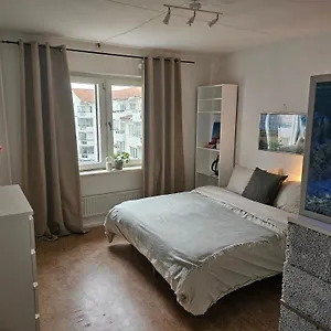 With Private Entrance And Ensuite Bathroom * Stockholm