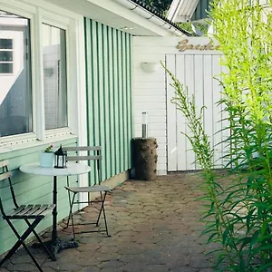 Minihus I Jaerfaella Stockholm