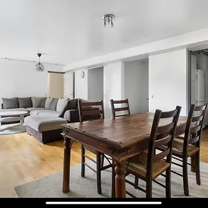 Apartment 2 Bedrooms 1 Bathroom Kitchen *