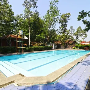 게스트하우스 Desa Wisata Sari Bunihayu 수방