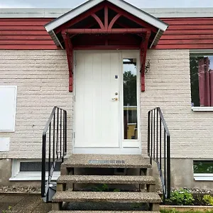 Homestay Cozy Between Airport&center *
