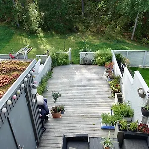 Garden House Close To